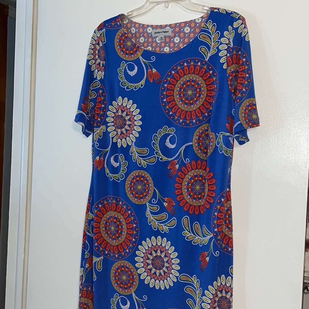 Dress - Picture 2 of 4